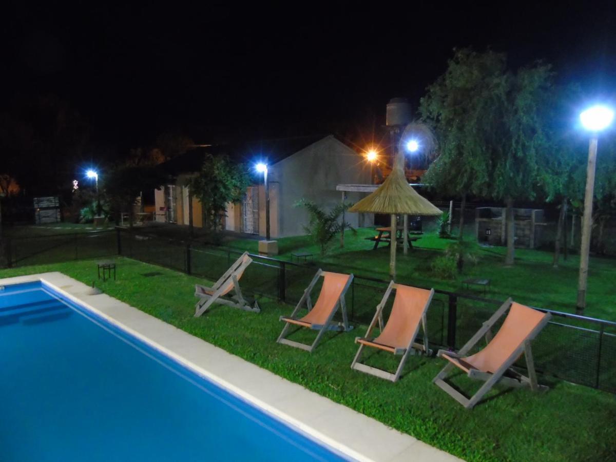 Aitue Bungalows Gualeguaychú Esterno foto